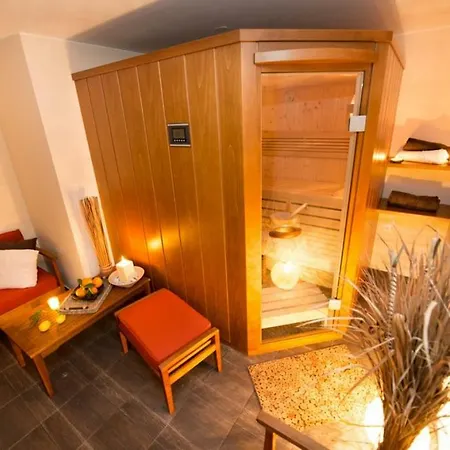 In With Balcony, Air Condition, Wifi, Washing Machine *